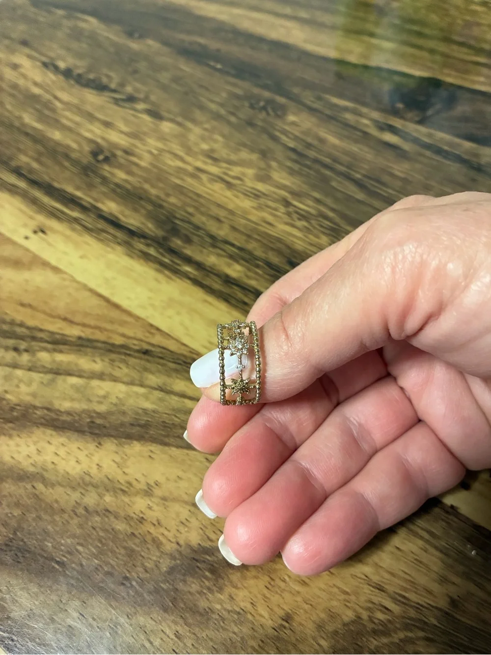 N/A gold tone